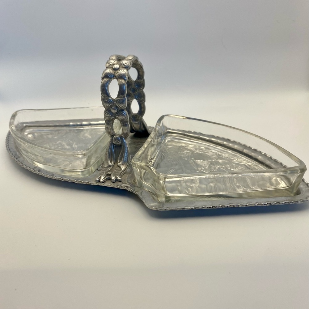 Rodney Kent hammered‎ aluminum tulip serving tray